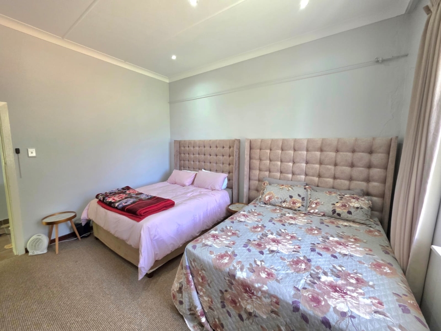 8 Bedroom Property for Sale in Bethlehem Rural Free State